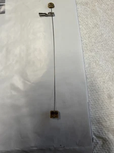 3 TEILE MIT EINER AUFHÄNGEFEDER EINER KUNDO 400-TAGE JUBILÄUMSUHR, GEBRAUCHT - Bild 1 von 7