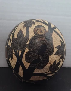  Peruanisches Kürbis Kunst Faultier hängend in einem Baum 5" - Bild 1 von 15