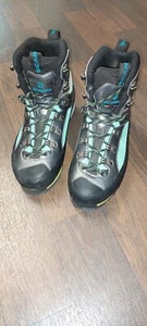 Scarpa- Triolet Women GTX EU 39,5 Bergschuhe Klettesteig Hochtour Trekking Damen - Bild 1 von 3