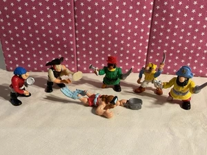 VTG. FISHER PRICE REPLACEMENT PIRATES FROM GREAT ADVENTURE PIRATE SHIP (LOT A) - Picture 1 of 5