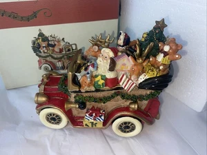 Fitz & Floyd Holiday Musicals Coche Clásico de Papá Noel Te Deseamos una Feliz Navidad - Imagen 1 de 7