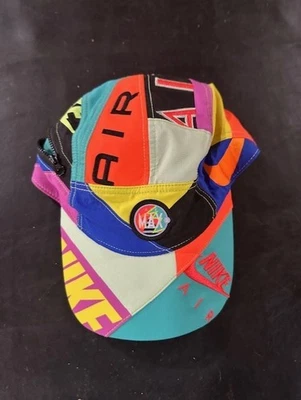 Nike Air Max Colorido Sombrero con Bolsillo con Cremallera y Correa Trasera Foto 1 de 3