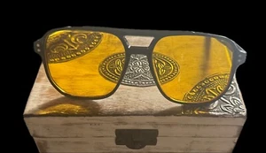 Stylische Vintage Brille mit Gelben Gläsern, Schwarzer Rahmen - Bild 1 von 2