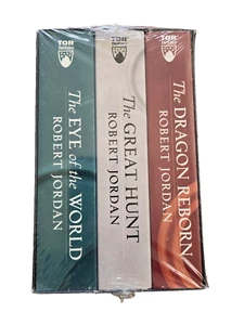 Robert Jordan Boxset Sealed: Great Hunt, Dragon Reborn, Eyes of the World - Foto 1 di 5