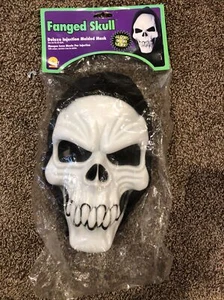Rubie’s 3358 Ages 14+ Overhead Costume Fanged Skull Mask NEW! - Picture 1 of 4