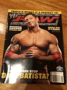 2005 WWE RAW WRESTLING MAGAZINE BATISTA - Picture 1 of 6