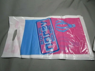 AR099 NOREV MINIATURE SAC EN PLASTIQUE "MONTEZ AVEC NOREV" - Image 1 of 3