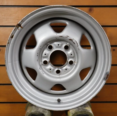 1988-2006 Jeep Cherokee Comanche Wagoneer Wrangler Grand Wheel 15" OEM 9029 - Image 1 of 4