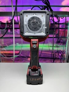 TESTED-Milwaukee 2354-20 M18 18V Li-Ion LED Portable Light W/ Battery - Picture 1 of 6