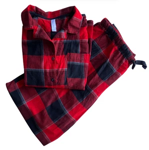 Set pigiama donna Stars Above manica lunga nero e rosso a quadri taglia large - Foto 1 di 5