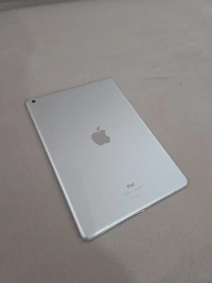 Apple iPad 10,2" 9th Generation Wi-Fi 64 GB Silber MK2L3FD/A - Bild 1 von 2