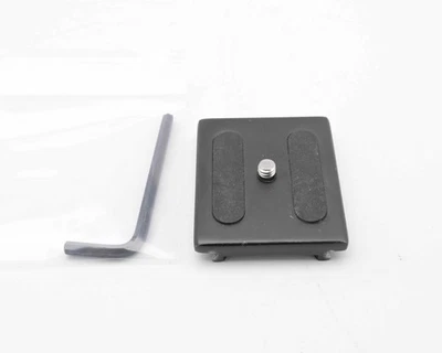 Induro QR2 Quick Release Plate  (#18317) - Image 1 of 2