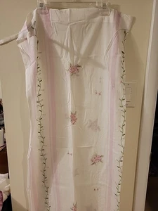 Pottery Barn Kids Jacqueline Blumen genäht transparent Baumwolle Panel 44X 84  - Bild 1 von 8