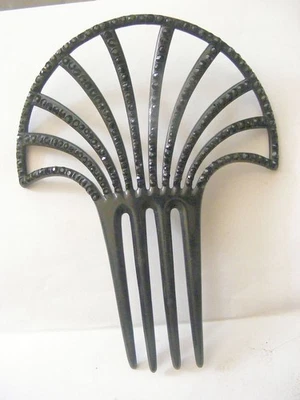 Peine de pelo vintage negro con piedras facetadas negras 5 3/4" x4 1/2" Foto 1 de 4