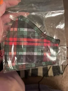Boomer Naturals Face Mask Unisex Adult Size small Green & Red Plaid Christmas - Picture 1 of 2