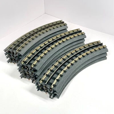 O guage MTH Realtrax O-31" Curve Track 11 pieces Hollow rail - Image 1 of 4