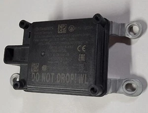 Sensor radar distancia crucero delantero Nissan Sentra 2020-22 28438-6La1C OEM ►M43 - Imagen 1 de 6