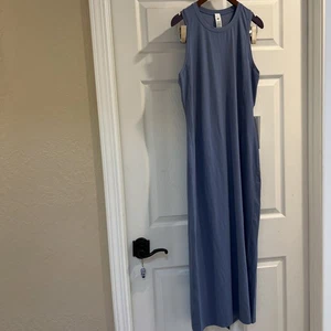 Nuevo con etiquetas Vestido Lululemon Todo Alineado Midi Denim Lavado Talla: 8 - Imagen 1 de 5