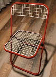 Sedia Arcobaleno Rosso Bianco Smaltato Griglia Acciaio Filo Pieghevole Sedia  - Foto 1 di 5