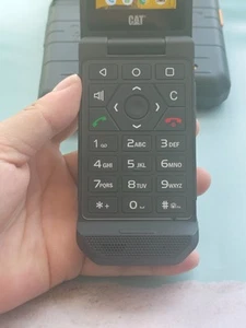 99% N ew CAT S22 Rugged Flip cell phone 16GB IP68 Fully UNLOCKED Android Good - Picture 1 of 17