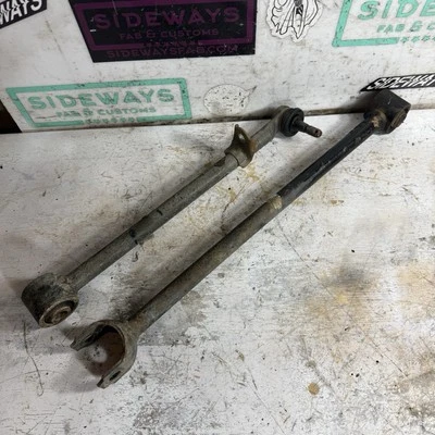 Brazos de control trasero derecho Toyota Supra MK3 86-92 Foto 1 de 4