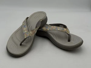 Crocs Capri V Flip Flops Sandals Dual Comfort Silver Shimmer Woman Size 10 - Picture 1 of 11