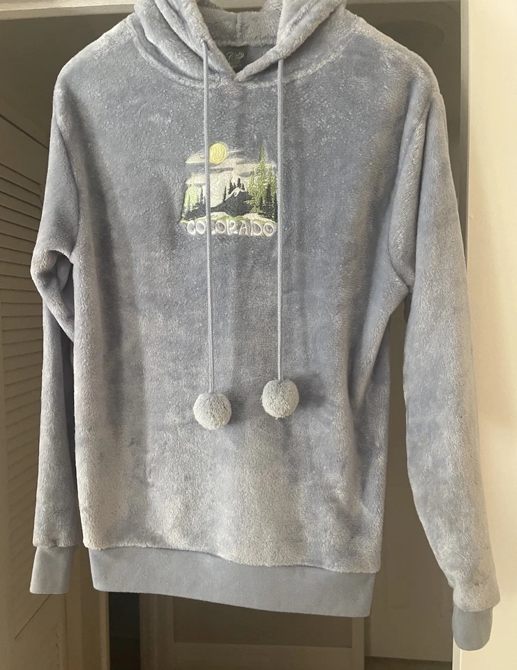 New Super Soft Colorado Hoodie Size XS Pit 18” Foto 1 de 4