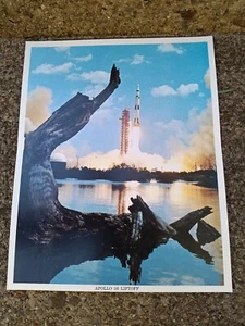 APOLLO 16 LIFTOFF COLOR LITHO 8 X 10 NASA INFORMATIVE RÜCKSEITE - Bild 1 von 7