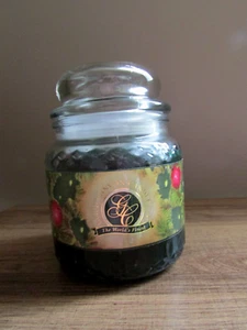 GOLD CANYON HOLIDAY WREATH CHRISTMAS PINE CANDLE 2 WICK 14 oz-NEW - Picture 1 of 3