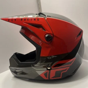 Casco todoterreno Fly Kinetic rojo talla pequeña - 55-56 cm - Imagen 1 de 14