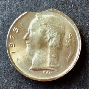 Belgique - Rare Monnaie de 1 Franc 1975 VL - fautée - flan clipé - Bild 1 von 2