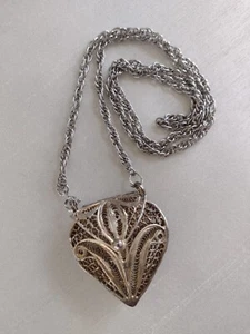 Vintage Heart Shaped Filigree Purse Box Pendant Opening Silver Tone Necklace - Picture 1 of 8