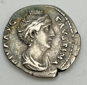 140-161 AD Roman Empire Faustina Senior AR Denarius Ancient Silver Coin RSC234 - Zdjęcie 1 z 2
