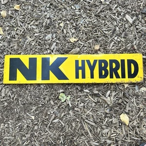 "Letrero vintage de metal de doble cara Northrup NK King Seeds 24"" x 5""" - Imagen 1 de 16