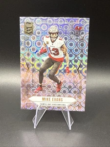 Mike Evans 2025 Donruss Elite Lavender Pyramid /649 Buccaneers Panini - Bild 1 von 2