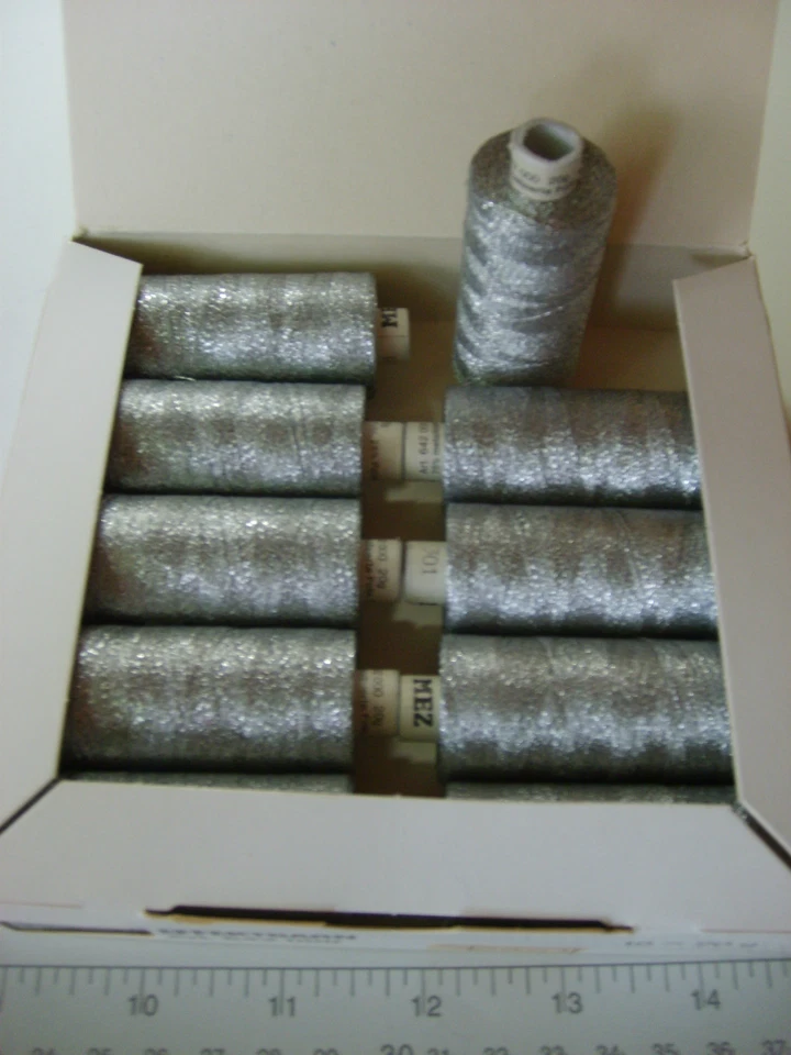 (0,31 € / 1 gr )   10 Rollen  20 g Stickgarn Farbe: Silber von MEZ ( stick 200 - Bild 1 von 1