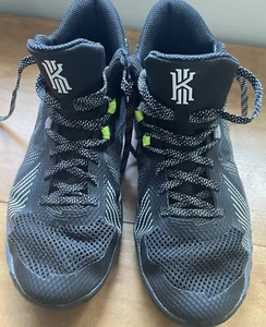 Nike Kyrie Flytraps Größe 6Y Jungen Basketball Tennisschuhe - Bild 1 von 5