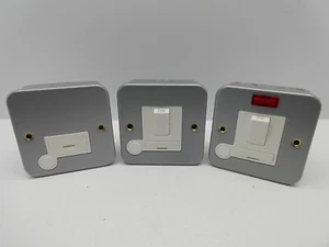 CLICK CL049 CL051 CL052 UNIDAD DE CONEXIÓN FUSIONADA DE 13 AMPERIOS NEÓN CONMUTADO SIN CONMUTAR - Imagen 1 de 3