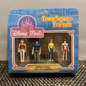 NEW 1988 Disney Magic Town Square Friends MOTHER,FATHER, SON & DAUGHTER - Picture 1 of 10