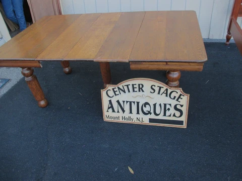 63946 Antique Victorian Oak Dining Table w/ 3 Leafs 42" x 72" with leafs install Cover