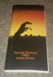 1985 DENVER BRONCOS NFL Football Press book media guide JOHN ELWAY QUARTERBACK - Picture 1 of 1
