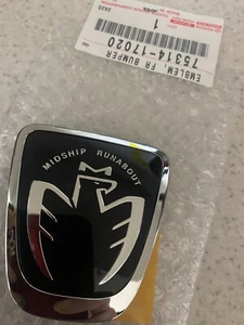 Genuine Toyota 99-07 MR2 Spyder Midship Runabout Emblem BLACK 75314-17020 new - Picture 1 of 2