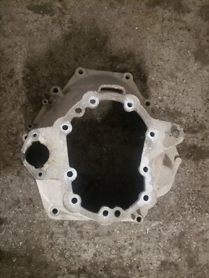 Carcasa campana transmisión Jeep Wrangler YJ TJ AX5 94-02 2,5 L 4 cilindros esclavo extendido Foto 1 de 2