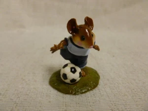 Wee Forest Folk What A Kicker Special Edition MS-23 Navy Soccer Mouse Retired - Bild 1 von 2