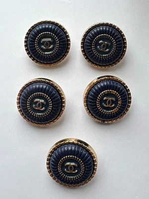 Set of 5 Chanel 18mm NAVY BLUE Buttons CC Logo Gold Tone - Image 1 of 4