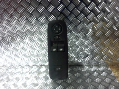 Berlingo Partner Combo E 2018-On Window Adjuster Switch Right 96783350ZD GENUINE - Image 1 of 2