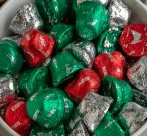 HERSHEY'S MILK CHOCO CREAMY JINGLE BELLS Individually Wrapped IN POUNDS BAG BULK - Picture 1 of 7