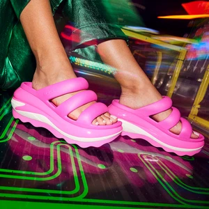 Crocs Mega Crush Triple Strap Sandals Pink Crush Women’s 8 NEW - Picture 1 of 6
