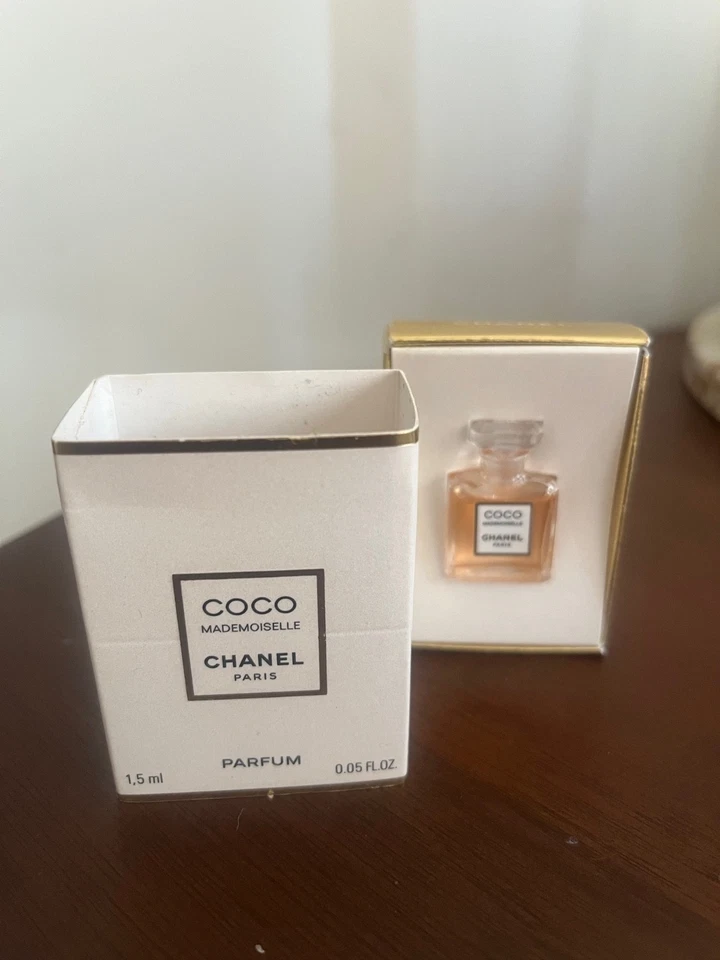 Chanel Eau de Parfum - 1.5ml - Sycomore, Coco Mademoiselle - Image 1 of 1