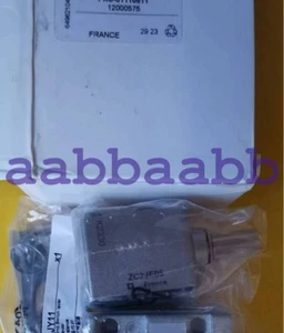 Parker Valve Model PXC-J1110551 PXC-J1110511 - Picture 1 of 3